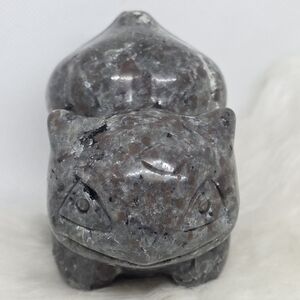 ✨ Large Yooperlite Bulbasaur Pokémon Crystal Carving ✨